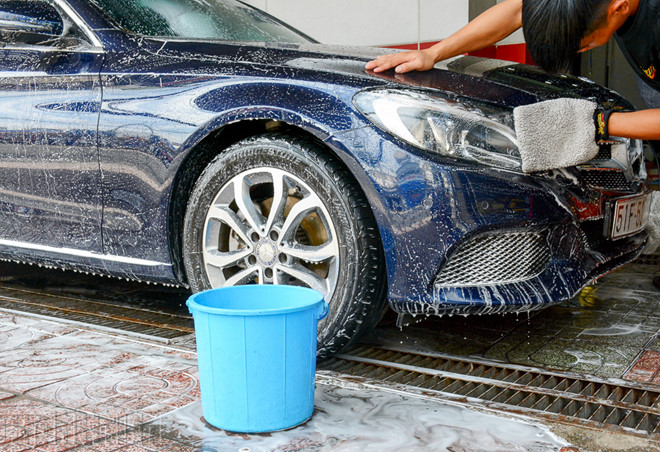 Rửa xe ô tô sao cho đúng cách